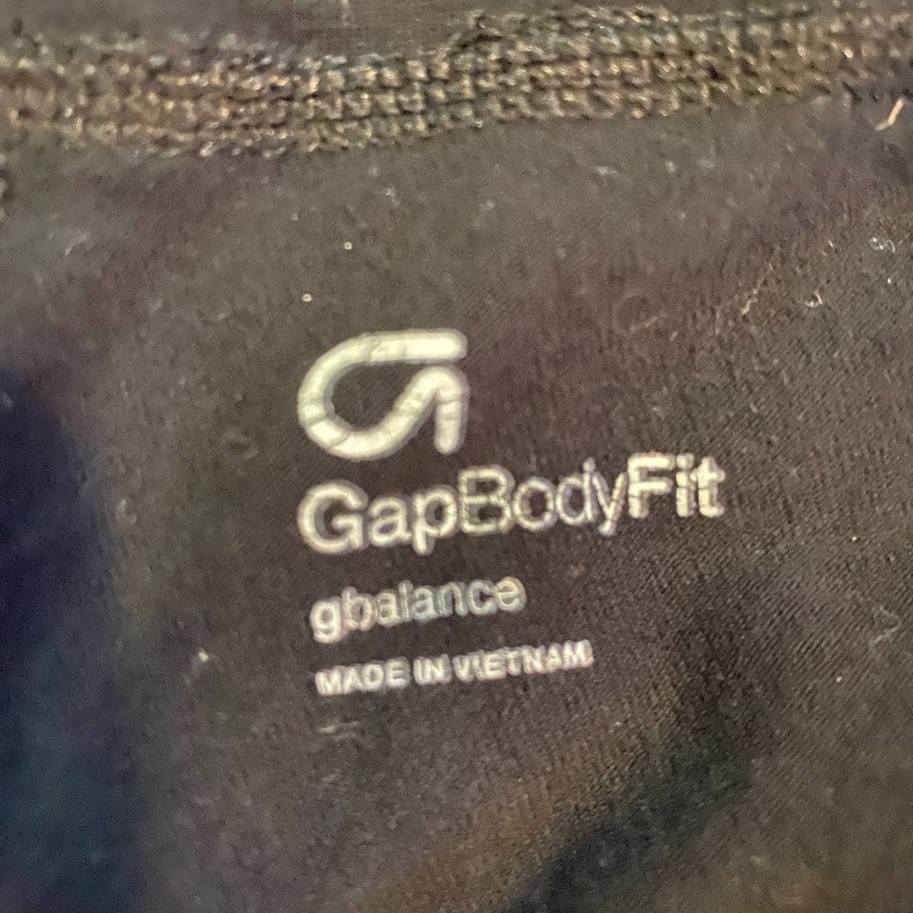 GapBodyFit Crop Yoga Pants - Picture 5 of 8